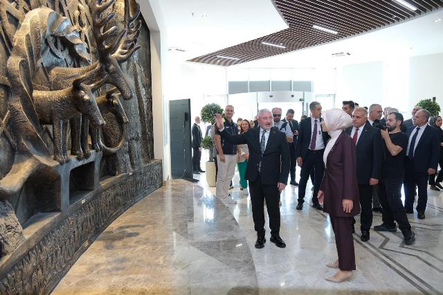 BAKAN GÖKTAŞ'TAN ÇORUM BELEDİYESİNE ZİYARET